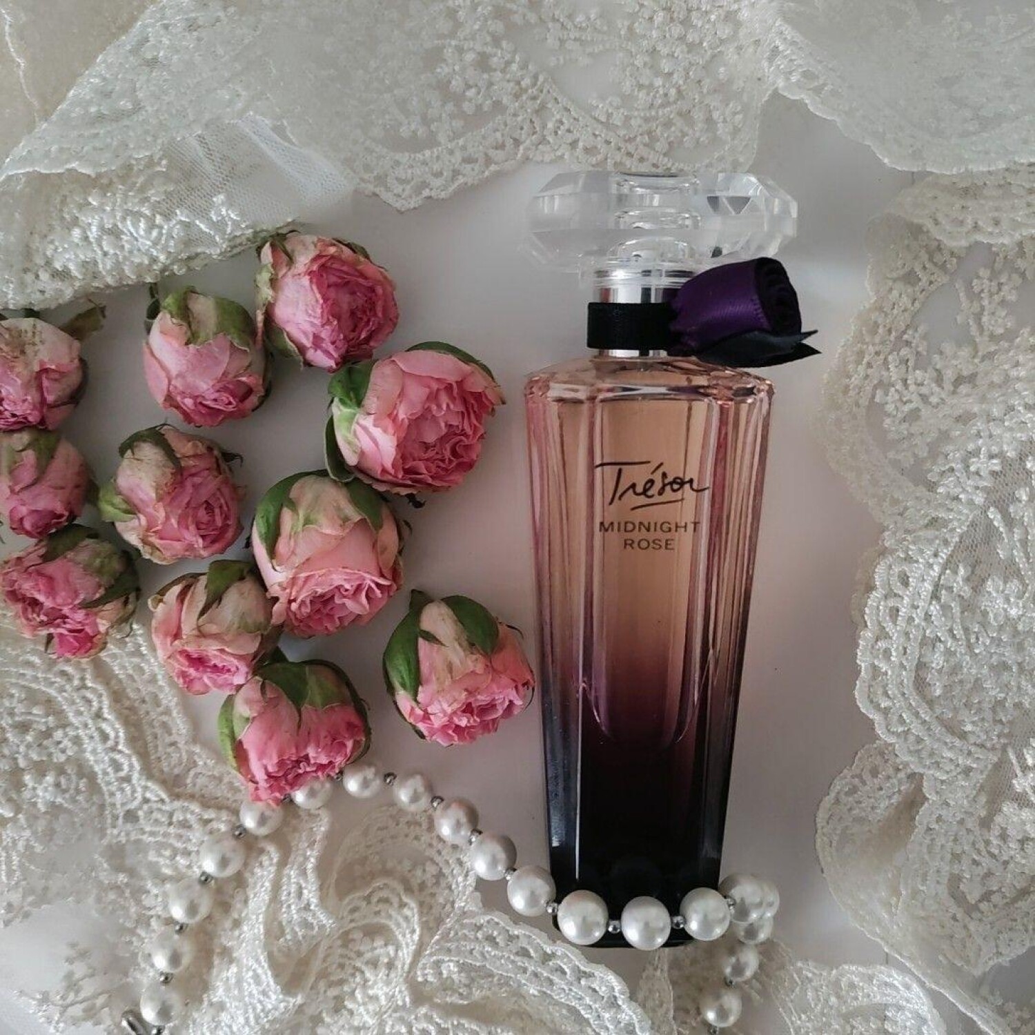 Trésor Midnight Rose Lancôme perfume - a fragrance for women 2011