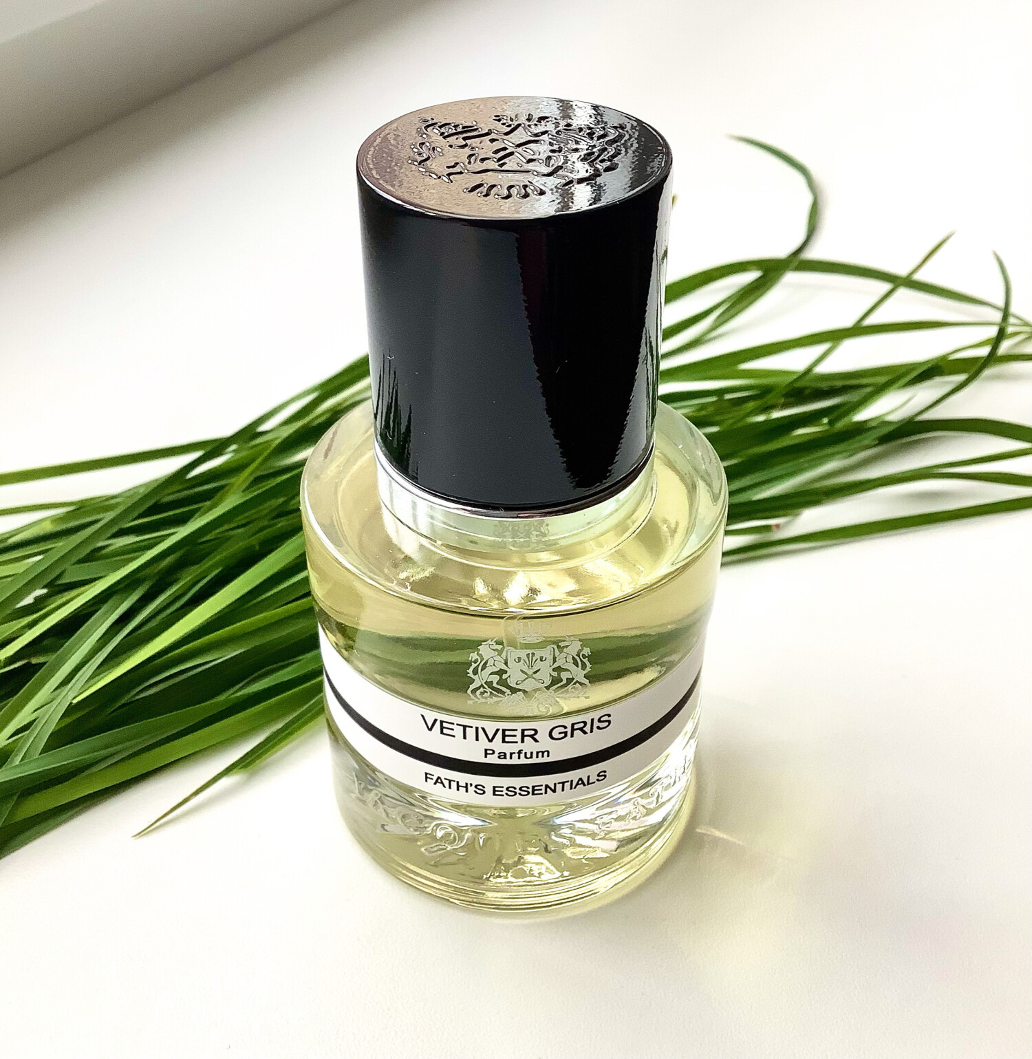 Vetiver Gris Jacques Fath 香水 - 2022年のユニセックス フレグランス