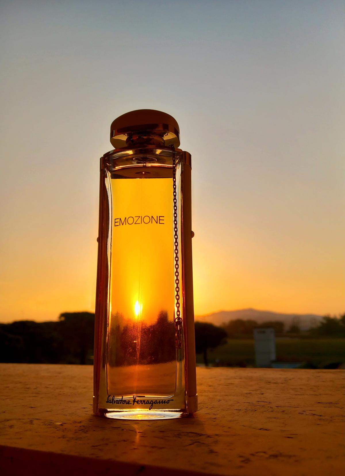 Emozione Salvatore Ferragamo perfume - a fragrance for women 2015