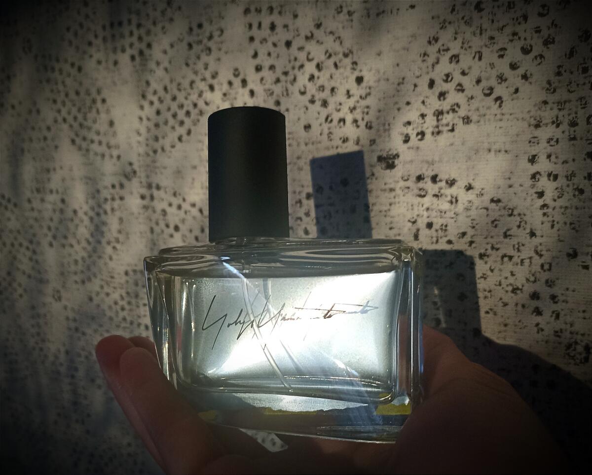Yohji Yamamoto Unravel 07/14 Yohji Yamamoto perfume - a fragrance for ...