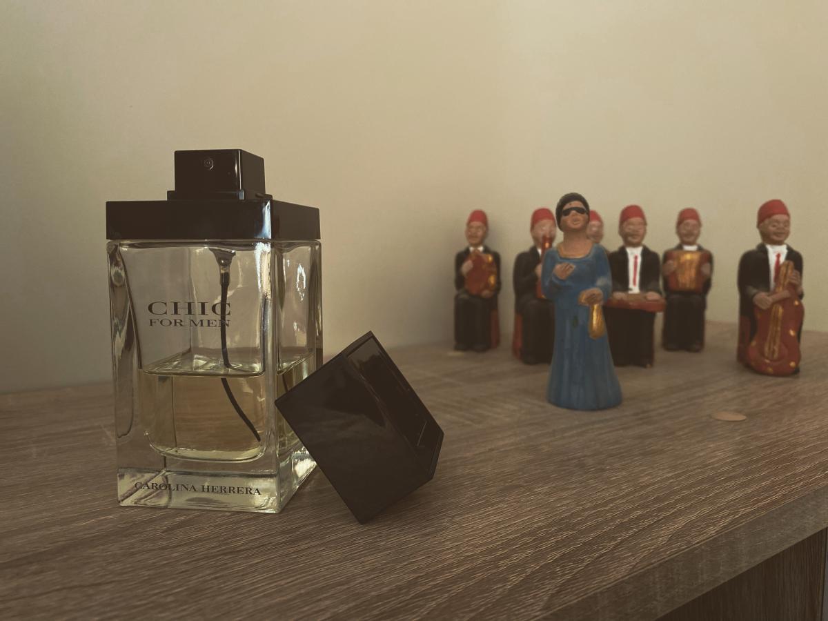 Chic For Men Carolina Herrera cologne - a fragrance for men 2003