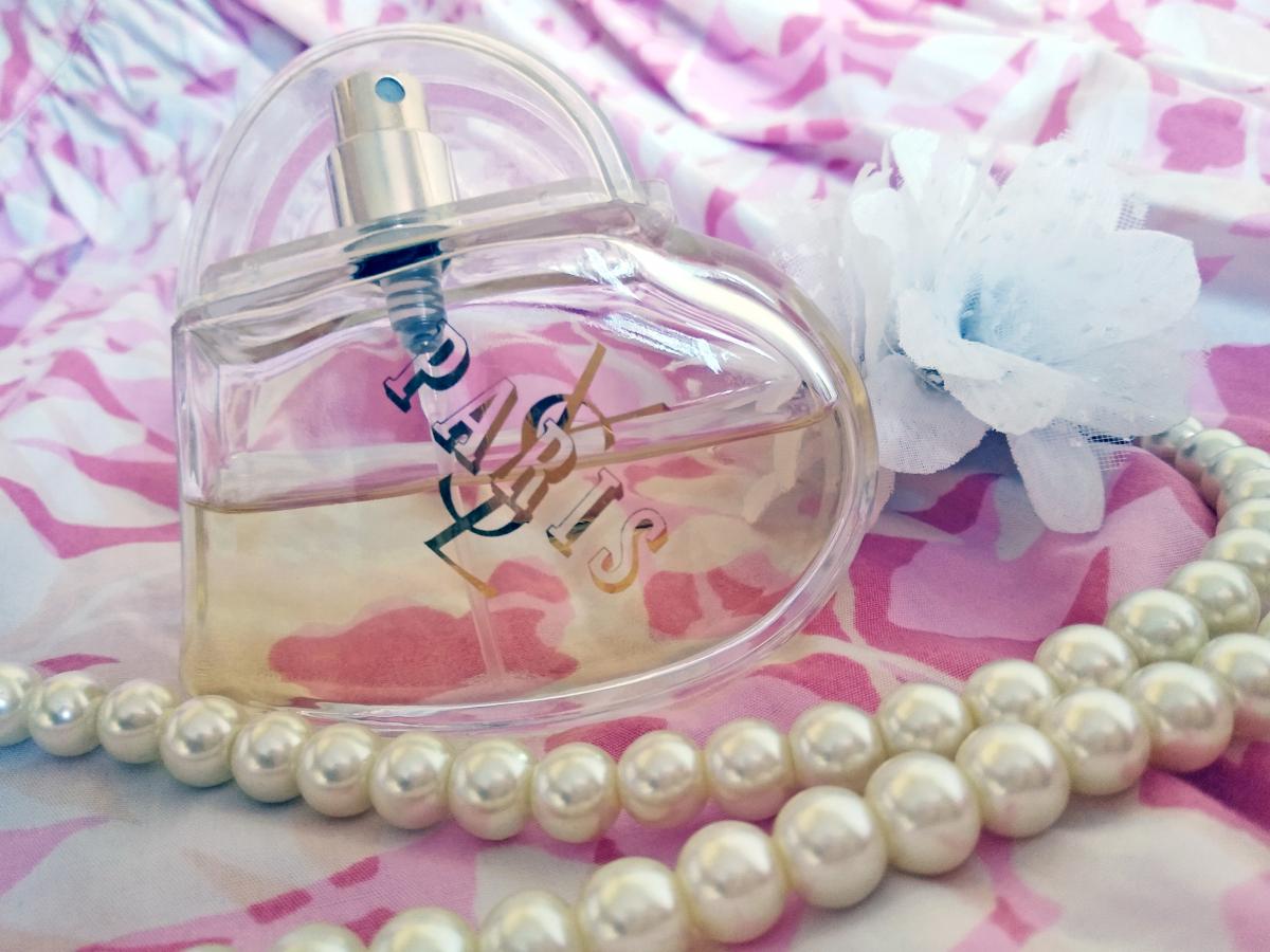 Paris Yves Saint Laurent perfume a fragrance for women 1983