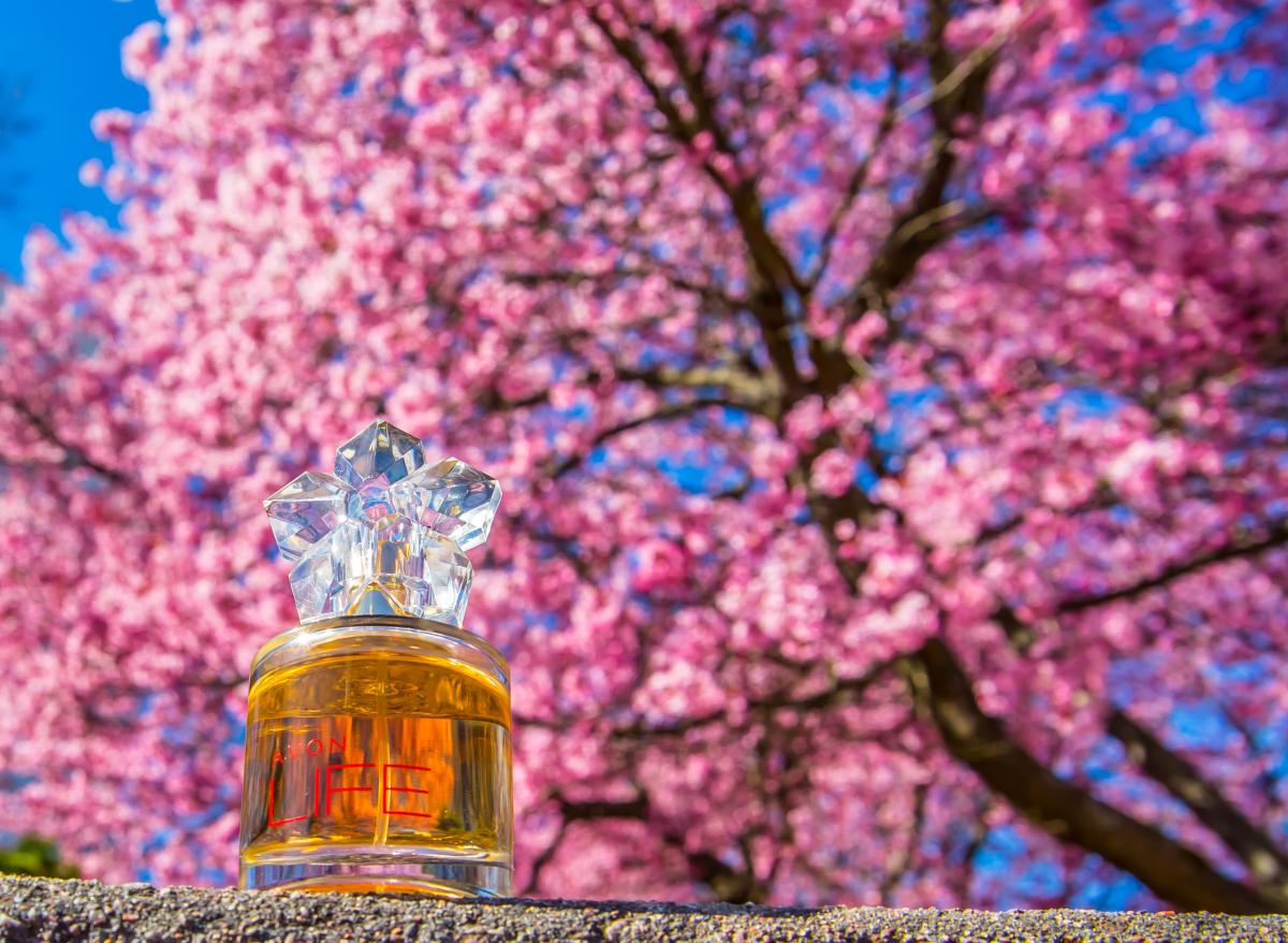 Avon Life by Kenzo Takada for Her Avon perfume - a fragrance for women 2016
