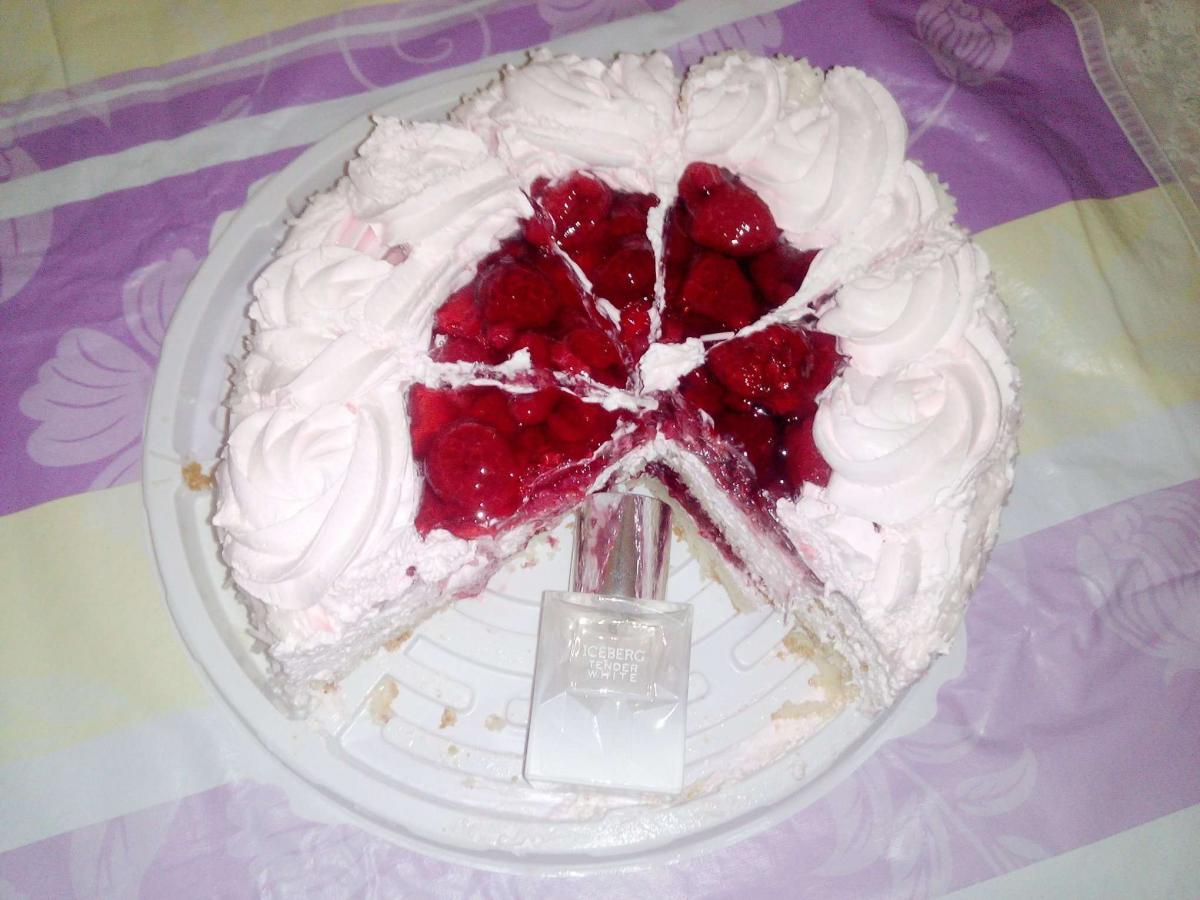 Tender White Iceberg perfume - a fragrance for women 2014