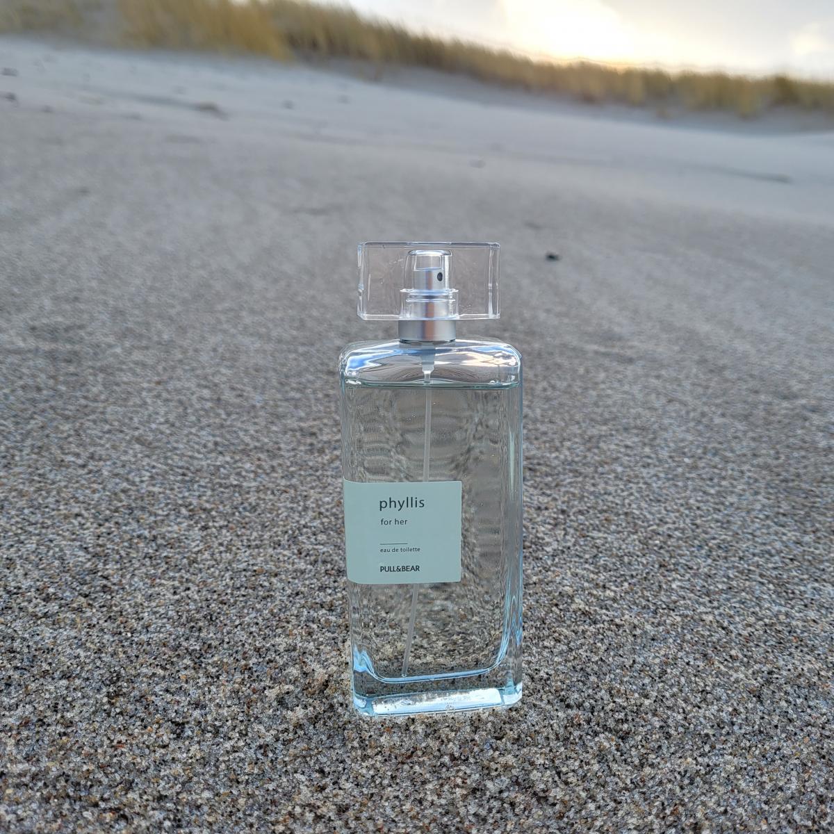 Phyllis Pull and Bear perfume a fragrance for women 2012