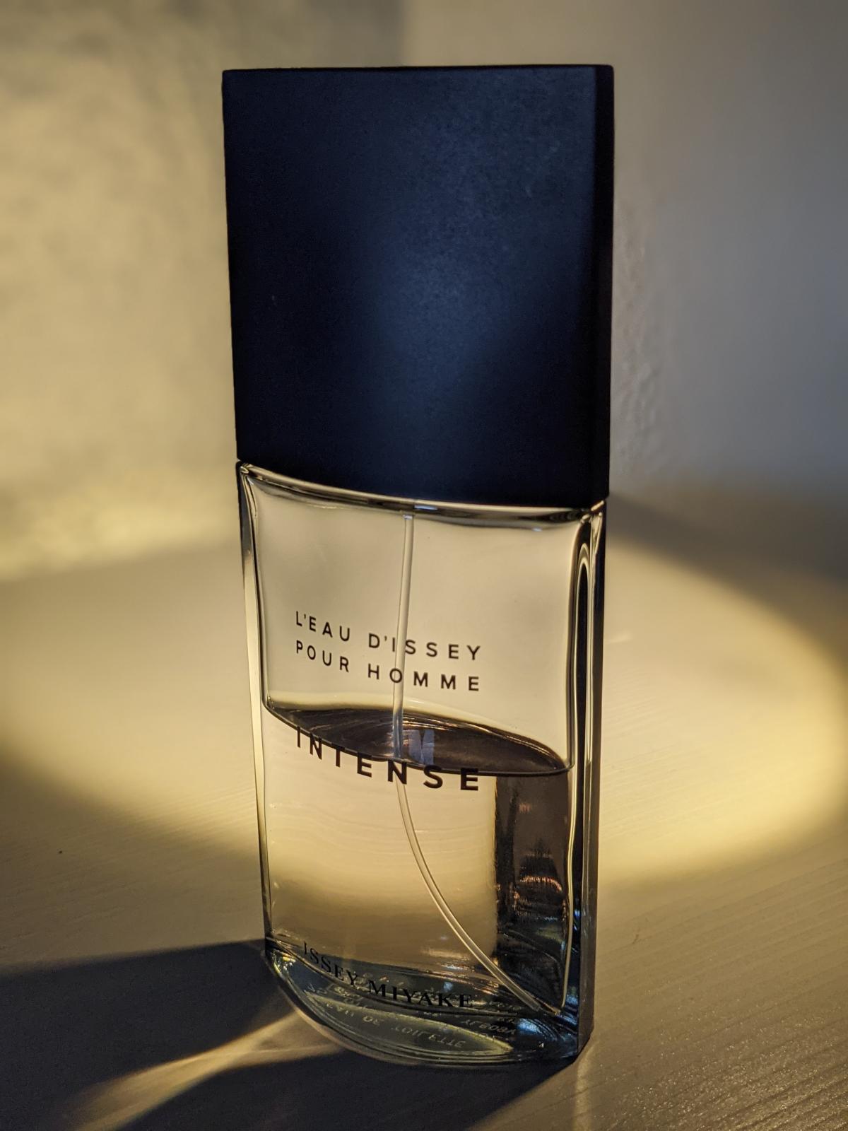 L'Eau d'Issey Pour Homme Intense Issey Miyake cologne - a fragrance for