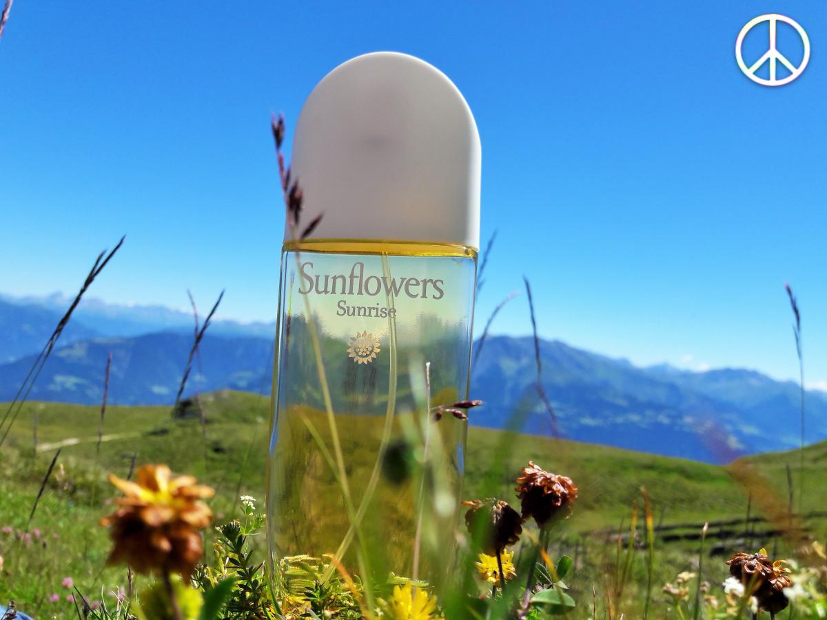 Sunflowers Sunrise Elizabeth Arden perfume a fragrance for women 2021
