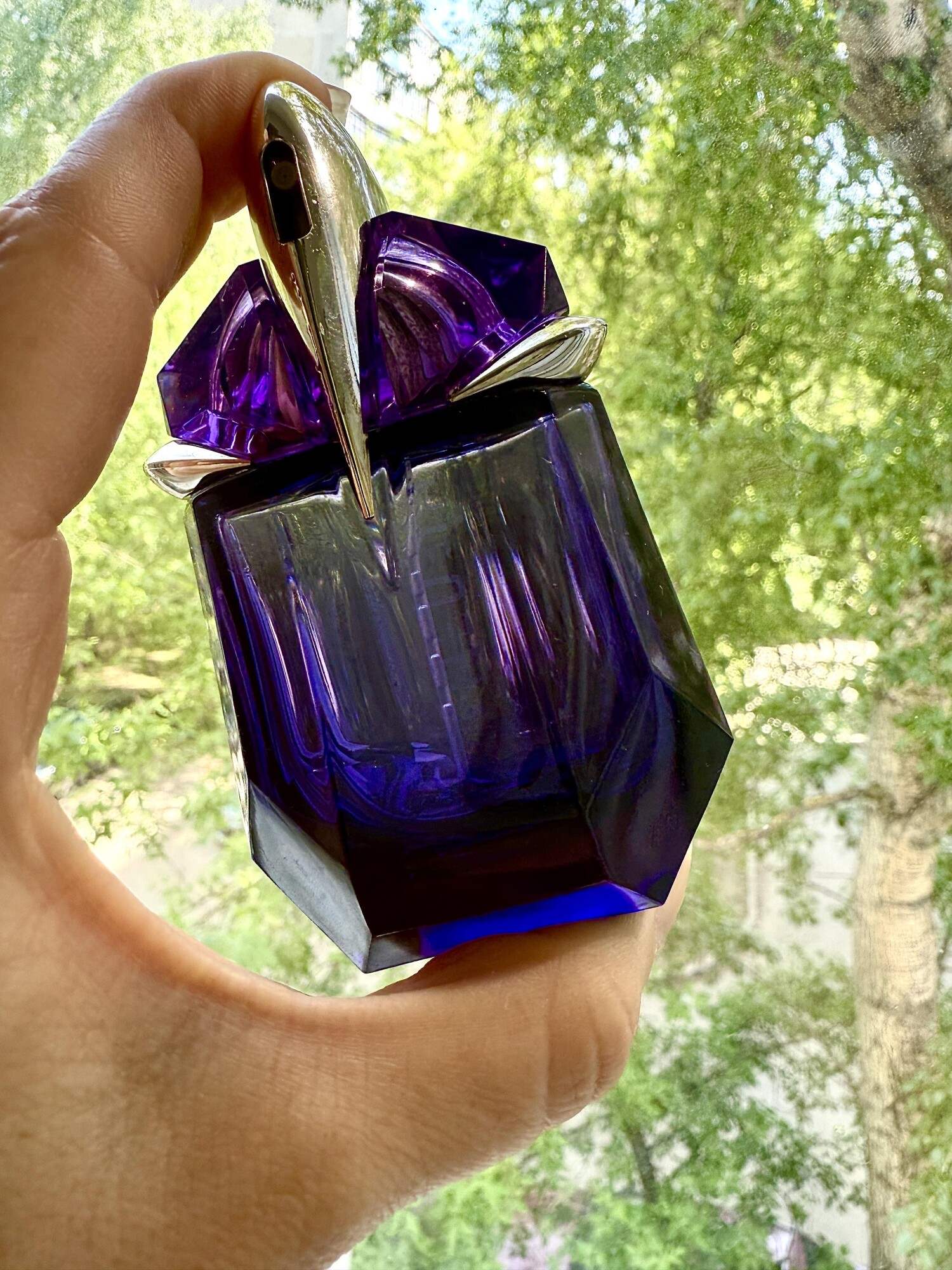 Alien Mugler perfume - a fragrance for women 2005