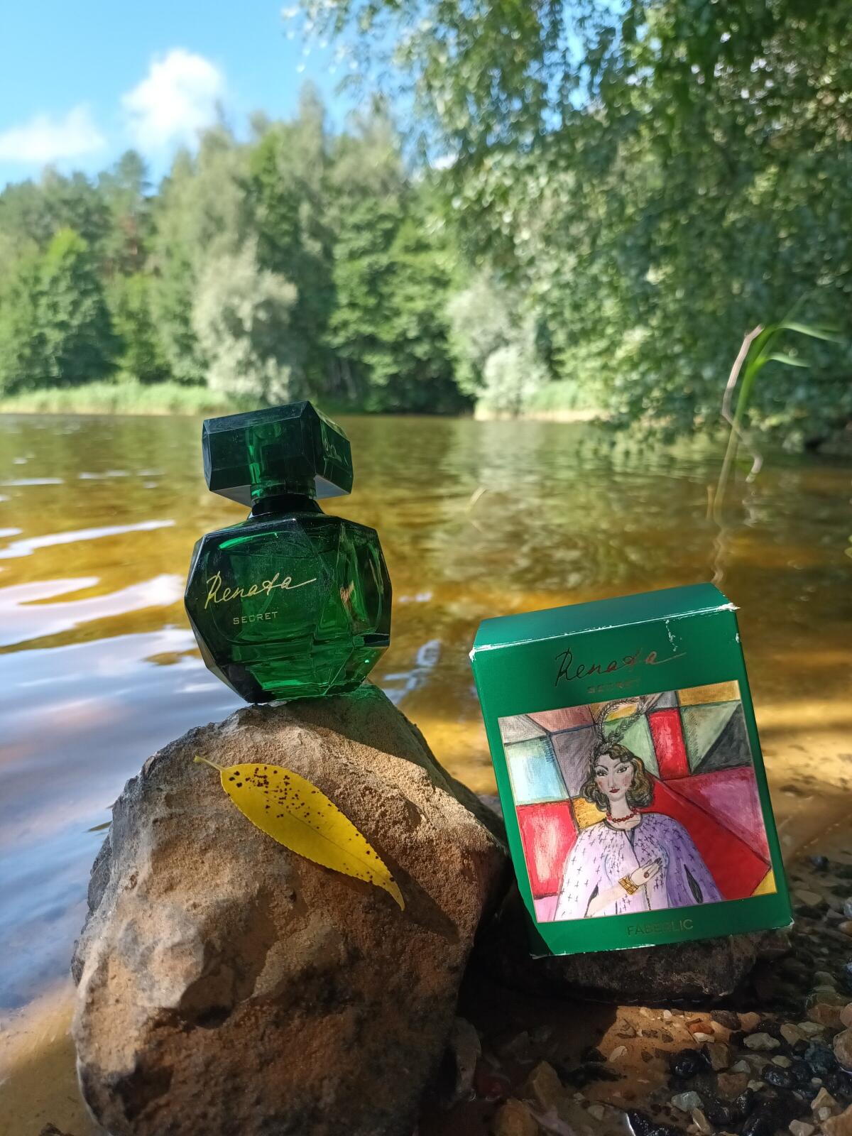 Renata Secret Faberlic parfem - parfem za žene 2019