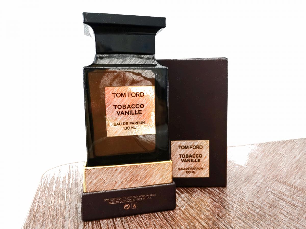 Tobacco Vanille Tom Ford - una fragranza unisex 2007