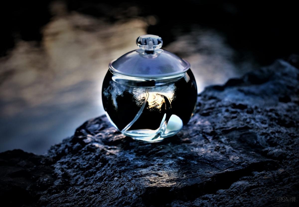 Noa Cacharel fragancia una fragancia para Mujeres 1998