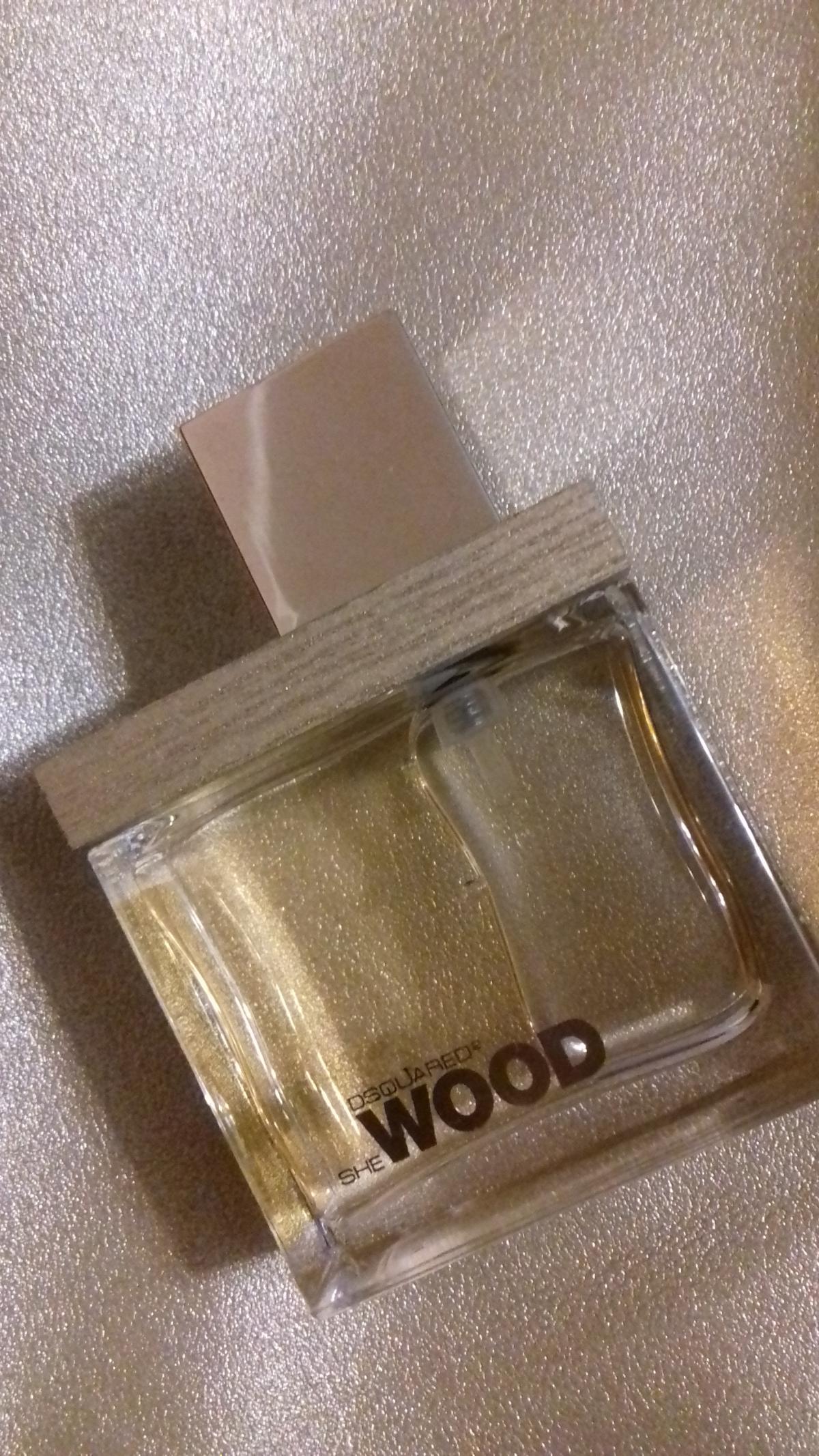 She Wood Golden Light Wood DSQUARED² perfume a fragrance for women 2011