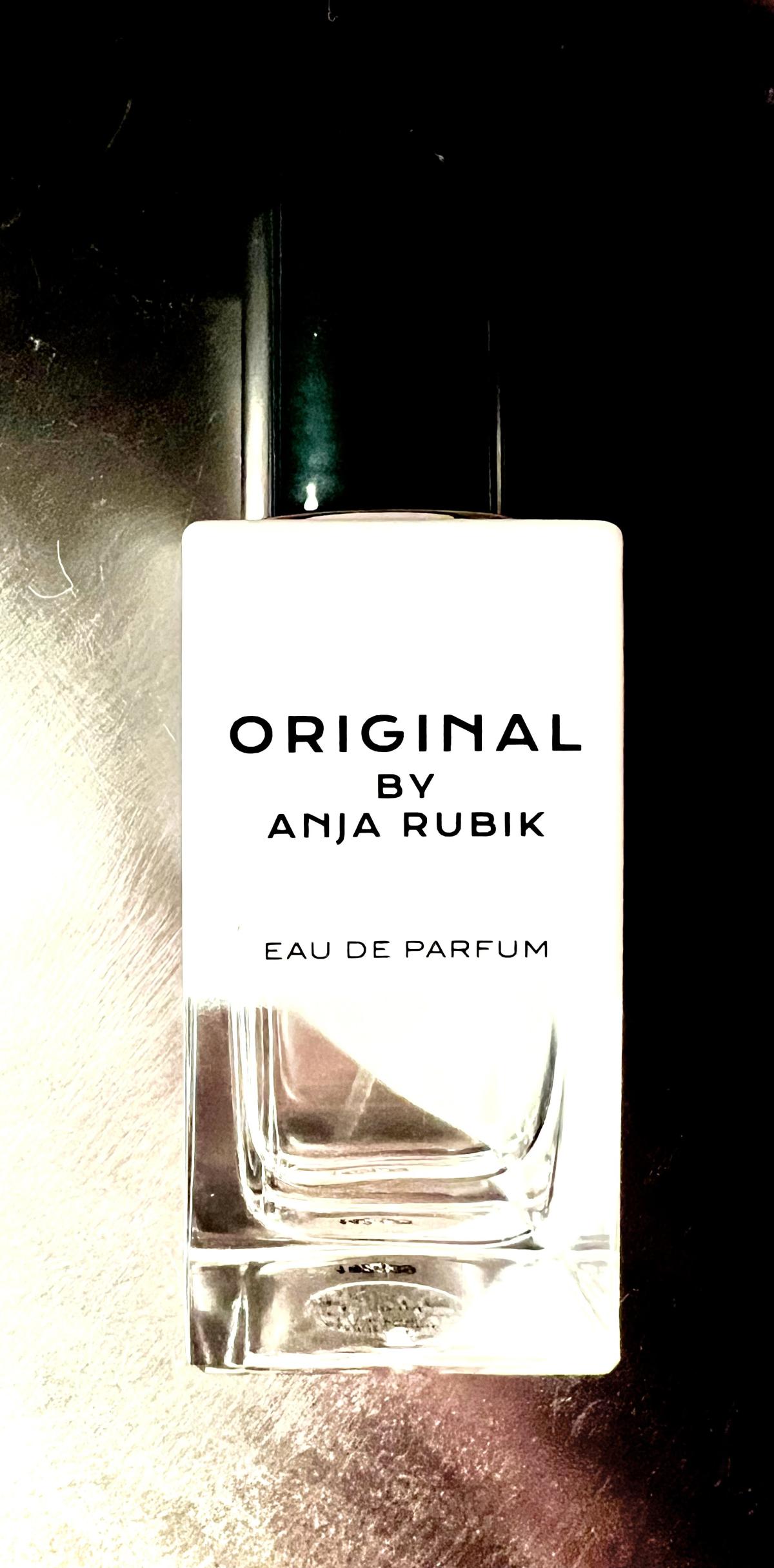 Original Anja Rubik perfume - a fragrance for women 2014