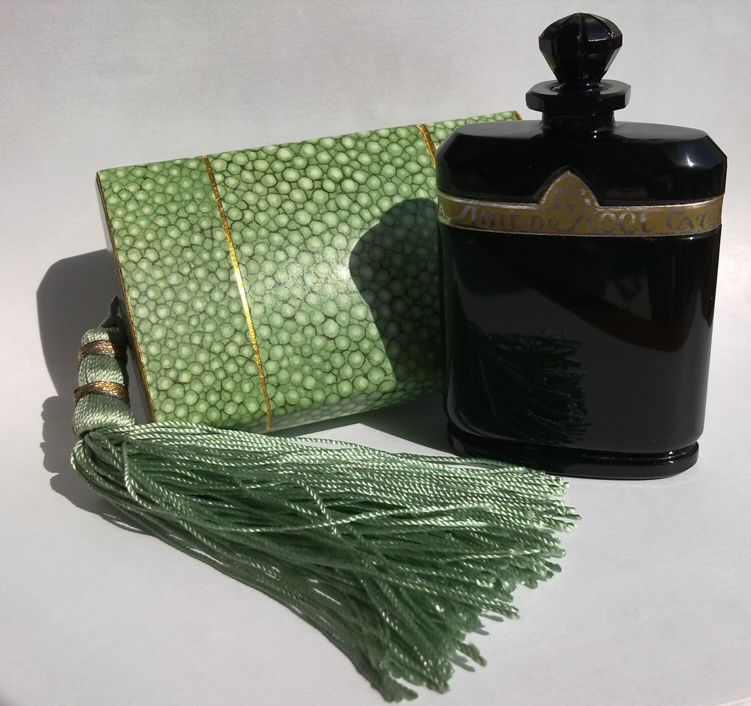 Nuit de Noel Extrait de Parfum Caron perfume - a fragrance for women 1922