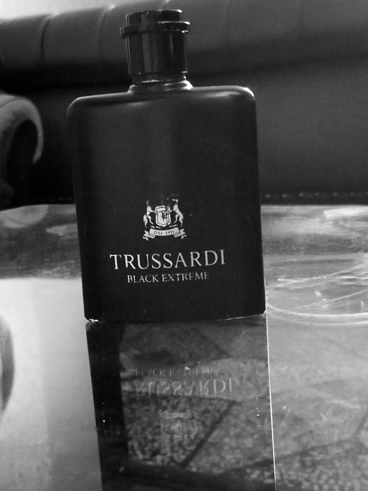 Trussardi Black Extreme Trussardi Cologne - un parfum pour homme 2014
