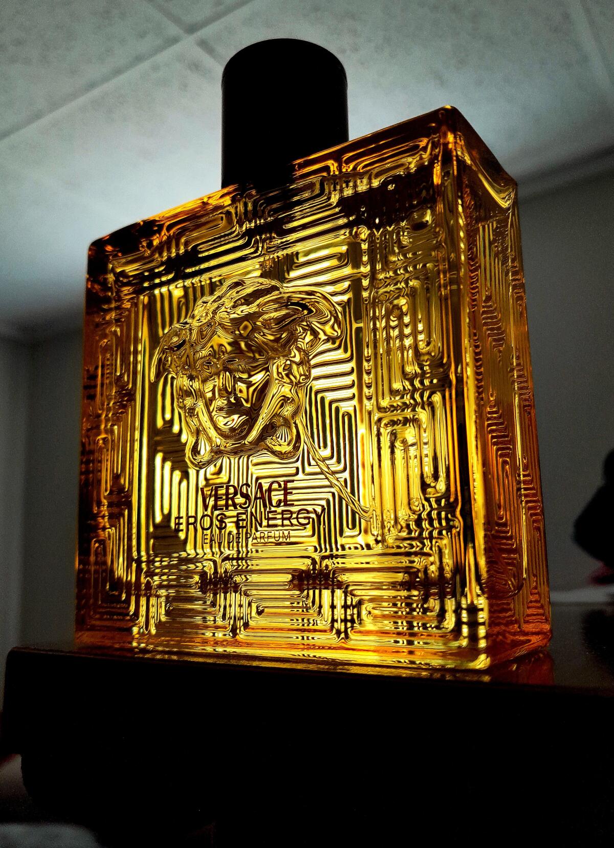 Eros Energy Versace Cologne - ein neues Parfum für Männer 2024