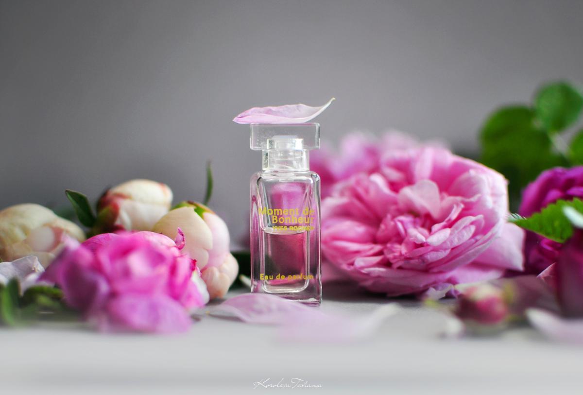 Moment de Bonheur Yves Rocher perfume - a fragrance for women 2011