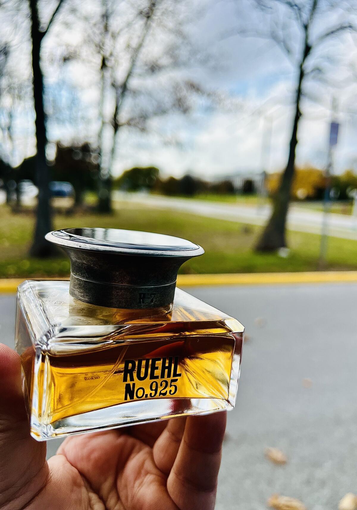 Ruehl No.925 Ruehl No.925 cologne - a fragrance for men 2005