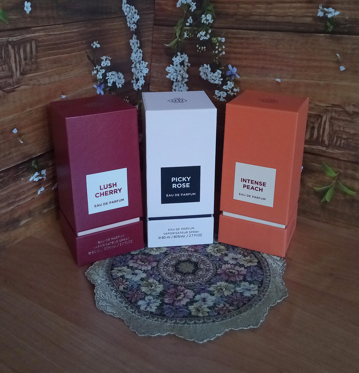 Lush Cherry Fragrance World perfume - a fragrance for women and men 2023
