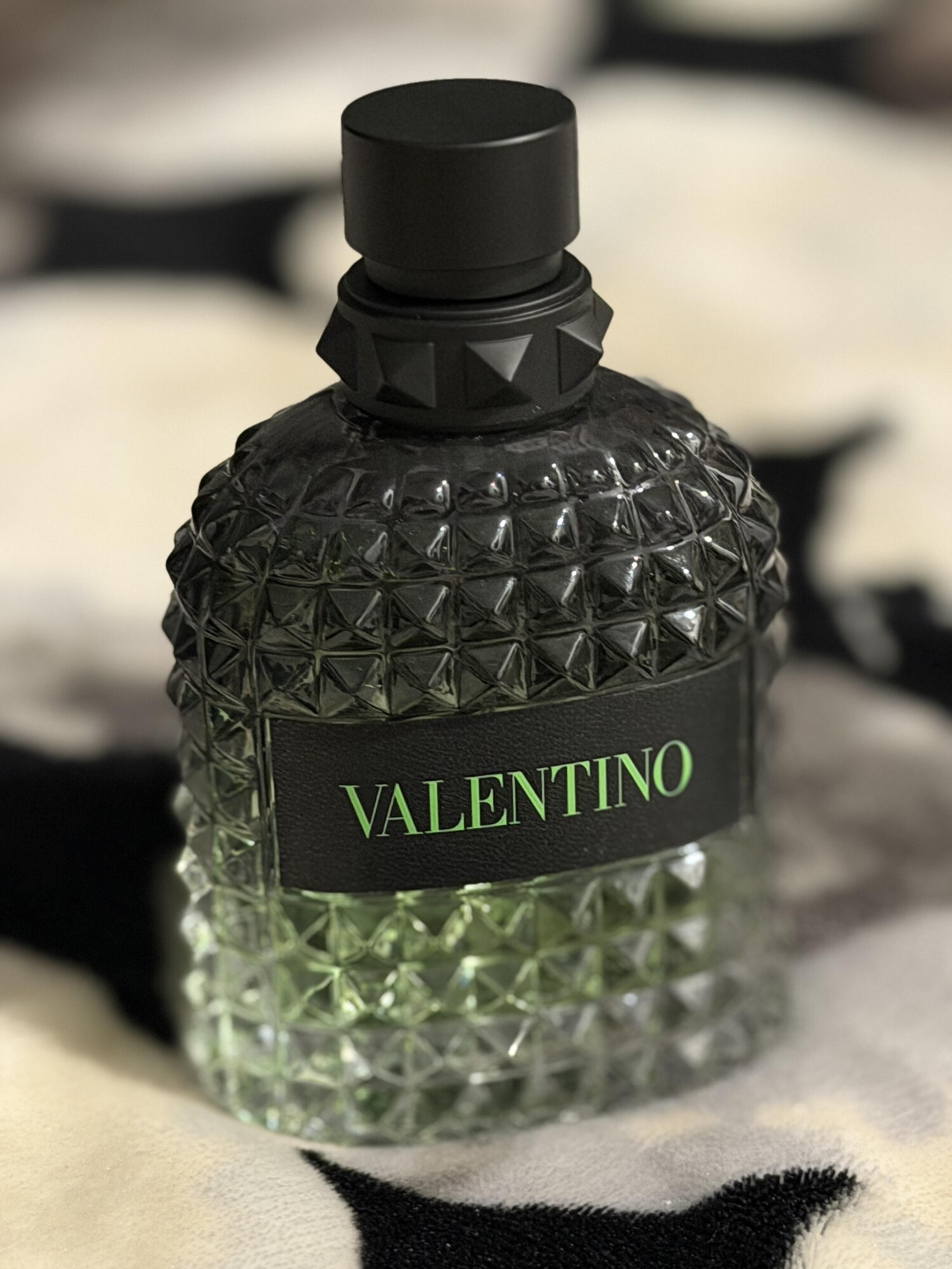 Valentino Uomo Born in Roma Green Stravaganza Valentino cologne - a ...