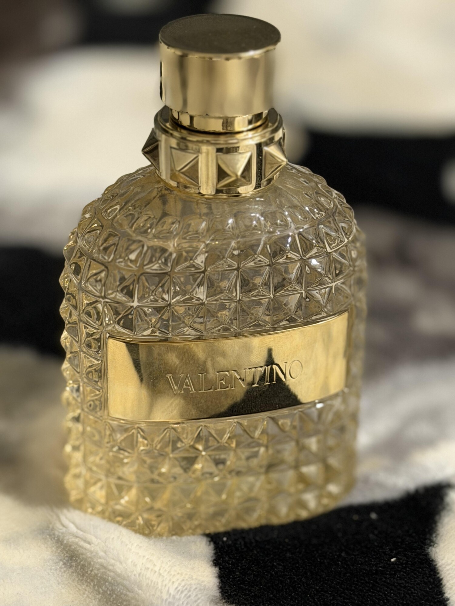 Born in Roma The Gold Uomo Valentino cologne - a new fragrance for men 2024