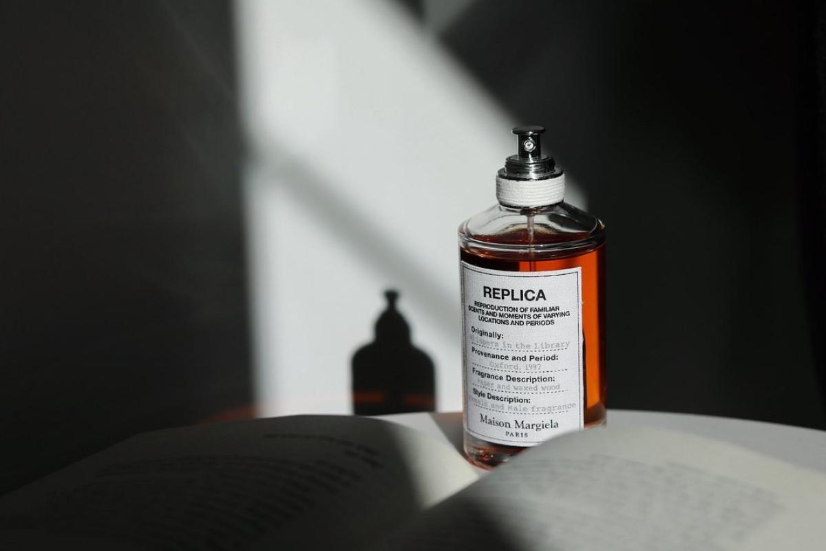 Whispers in the Library Maison Martin Margiela perfume - a fragrance ...