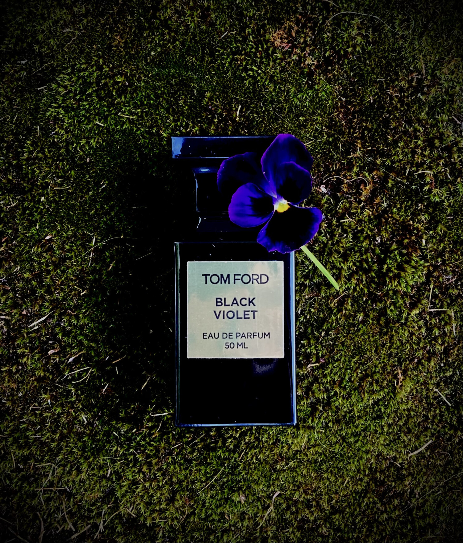Black Violet Tom Ford Parfum Un Parfum Pour Homme Et Femme 2007 Black Violet Tom Ford Parfum Un Parfum Pour Homme Et Femme 2007