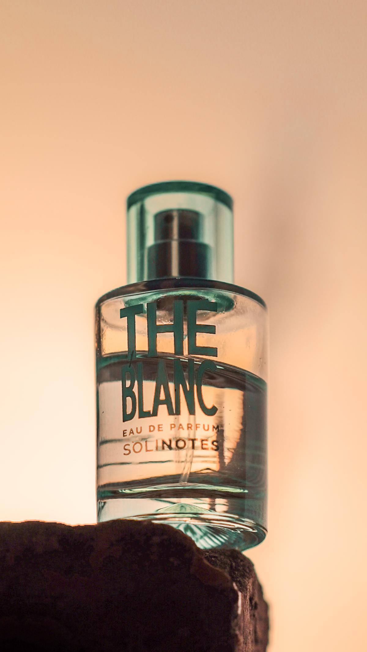 The Blanc Solinotes perfume - a fragrance for women and men 2017