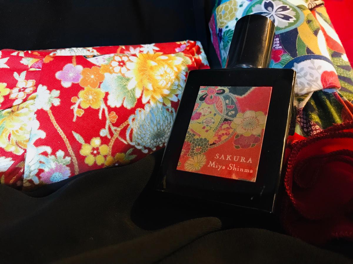 Kimono Collection Sakura Miya Shinma perfume - a fragrance for women
