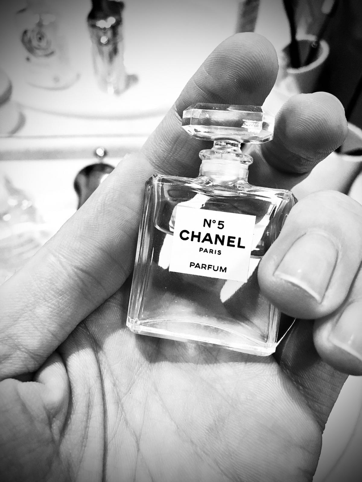Chanel No 5 Parfum Chanel 香水 - 一款 1921年 女用 香水