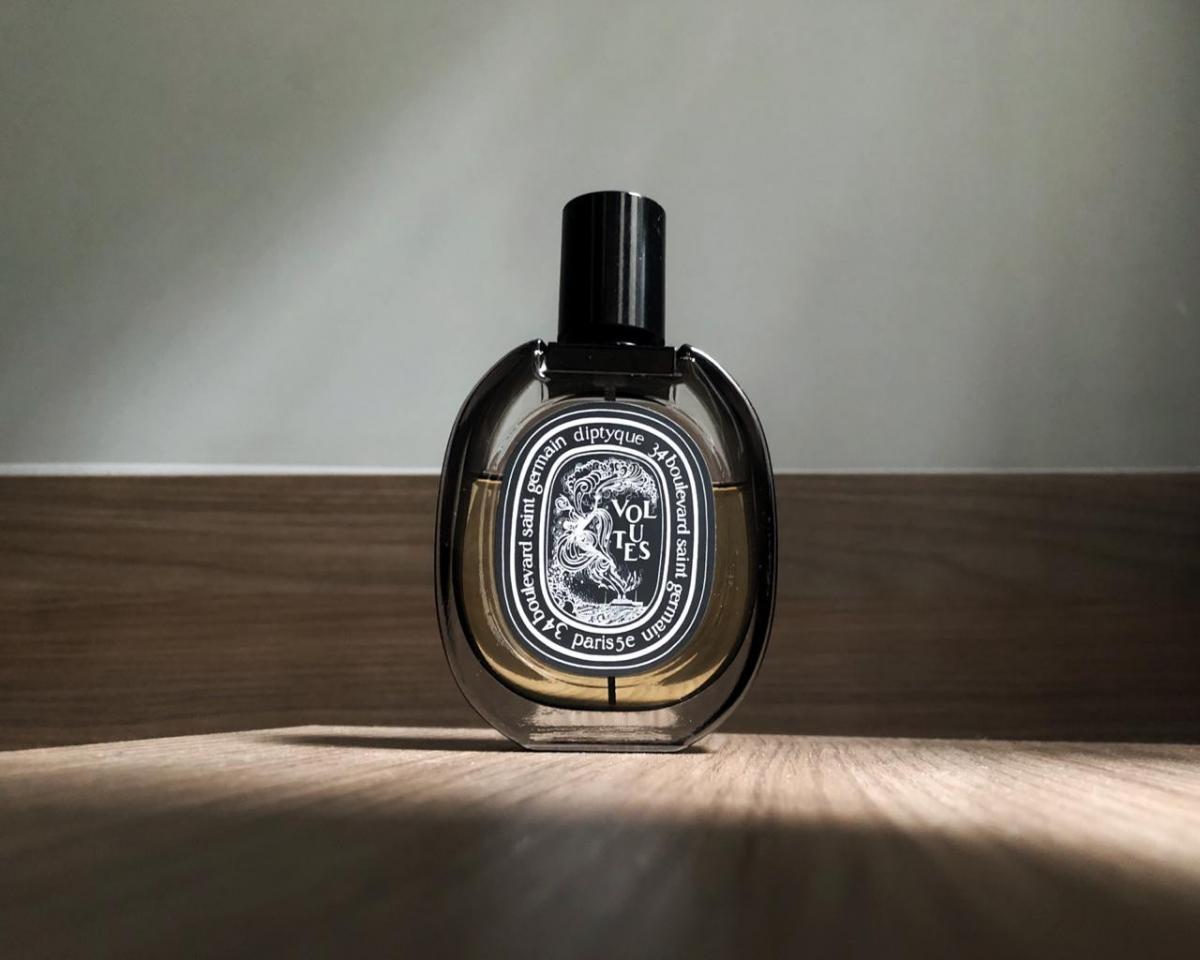 Volutes Eau de Parfum Diptyque perfume - a fragrance for women and men 2012