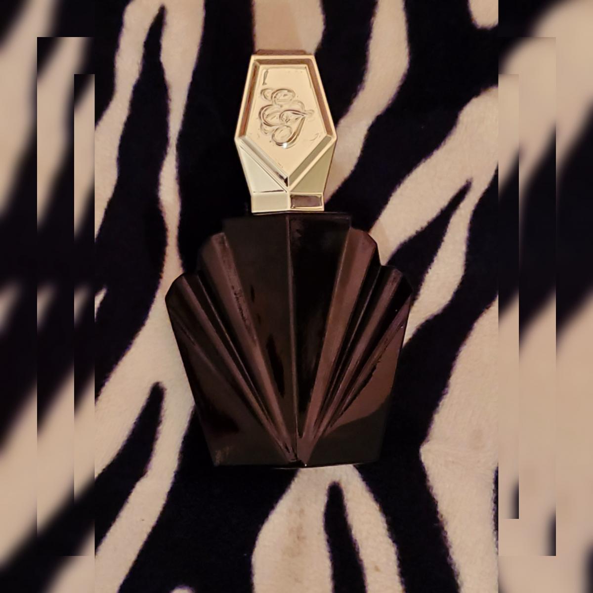 Passion Elizabeth Taylor perfume - a fragrance for women 1988