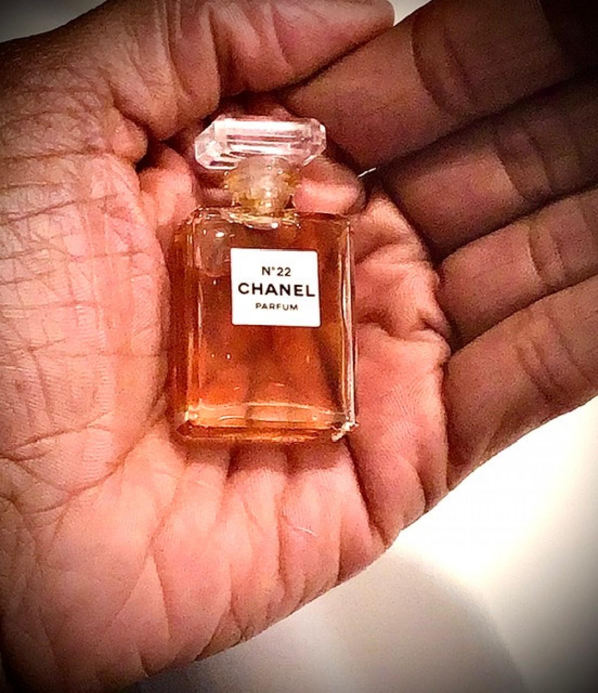 Chanel N°22 Chanel parfum - un parfum pour femme 1922