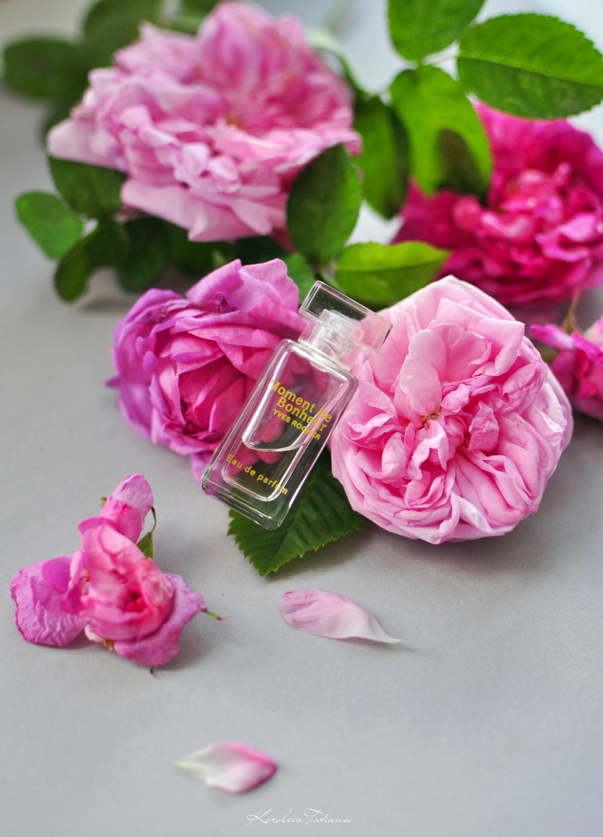Moment de Bonheur Yves Rocher perfume - a fragrance for women 2011