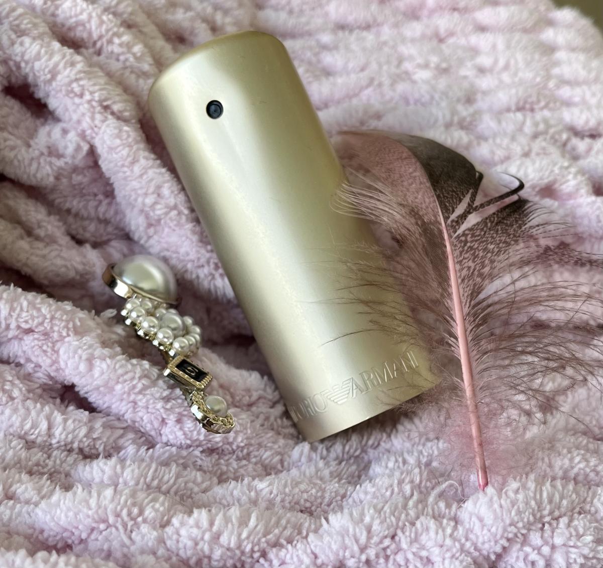 Emporio Armani She Giorgio Armani Parfum - ein es Parfum für Frauen 2020