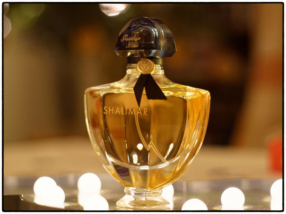 Shalimar Eau de Toilette Guerlain perfume - a fragrance for women