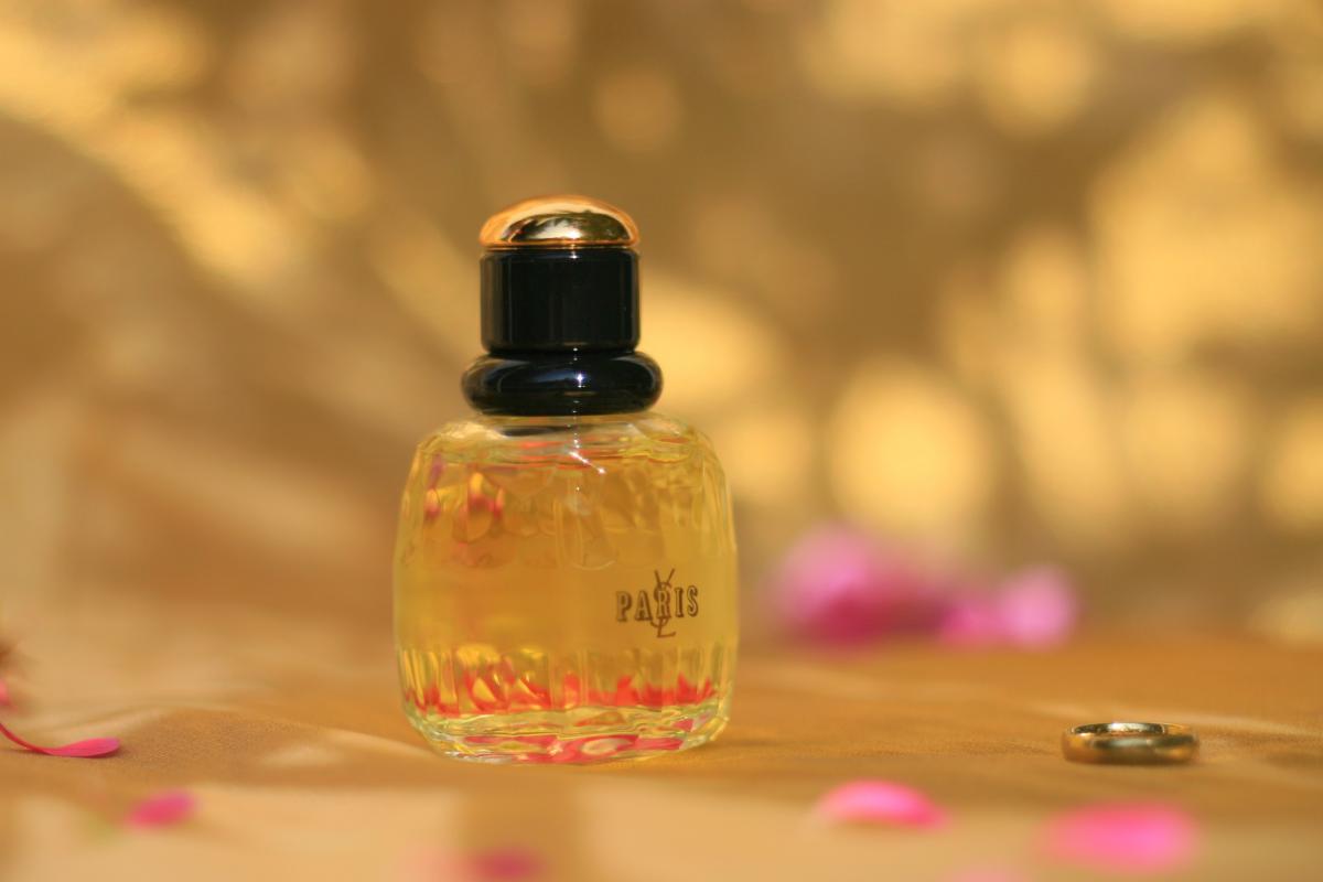 Paris Yves Saint Laurent perfume a fragrance for women 1983