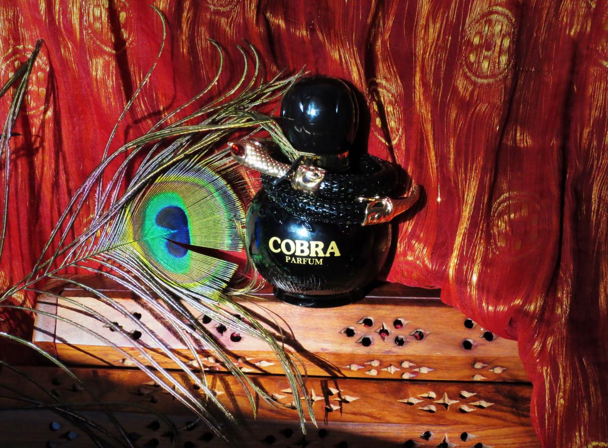 cobra by jeanne arthes