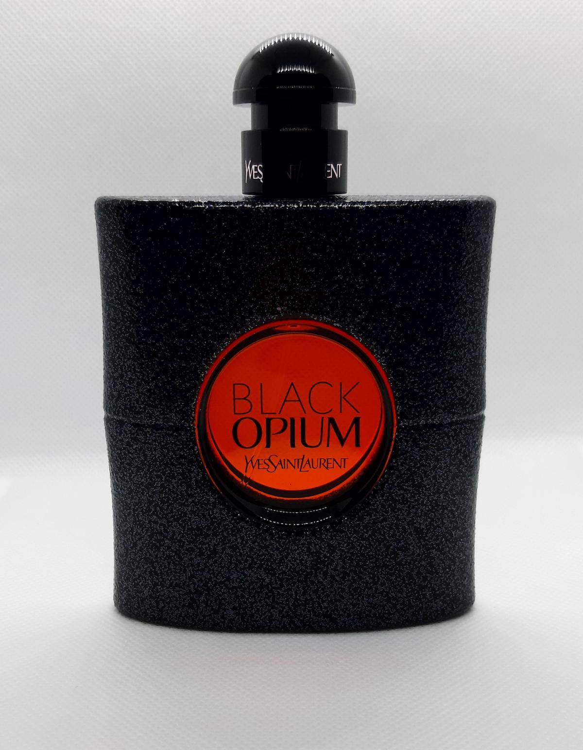 Black opium. Блэк опиум. Блэк опиум духи зеленые. Ив сен Лоран Блэк опиум. Ив сен Лоран Блэк опиум зеленый.