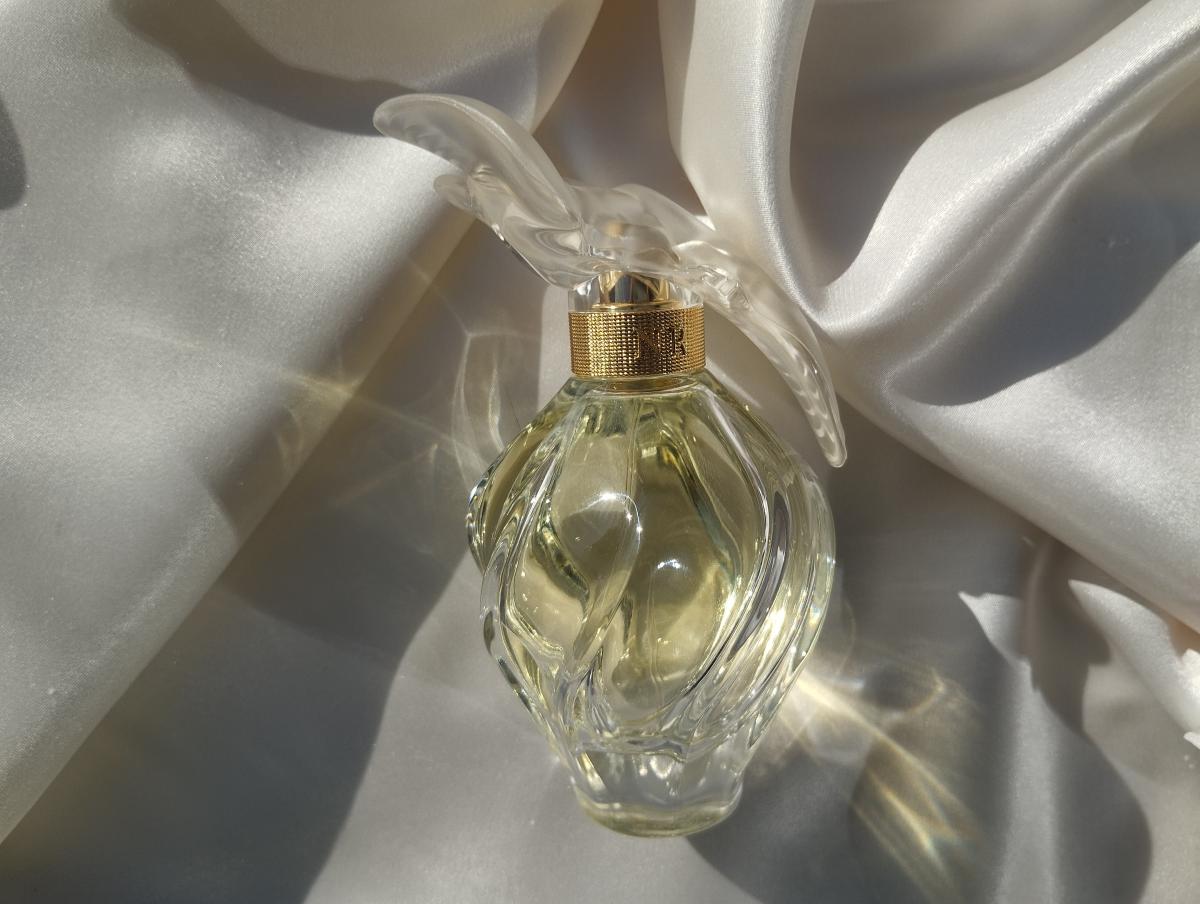 L'Air du Temps Nina Ricci perfume - a fragrance for women 1948