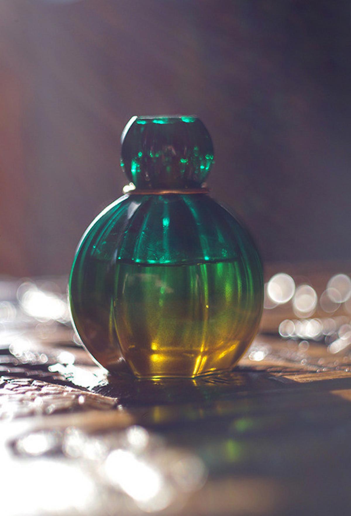 Mirage Oriflame perfume - a fragrance for women 2010