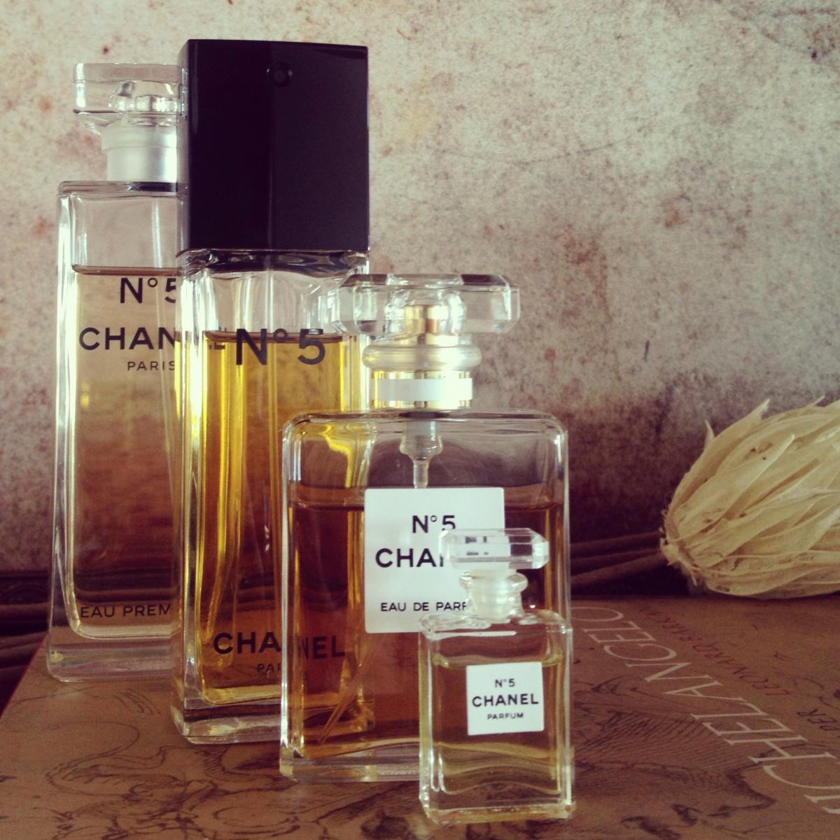 Chanel No 5 Parfum Chanel عطر - a fragrance للنساء 1921