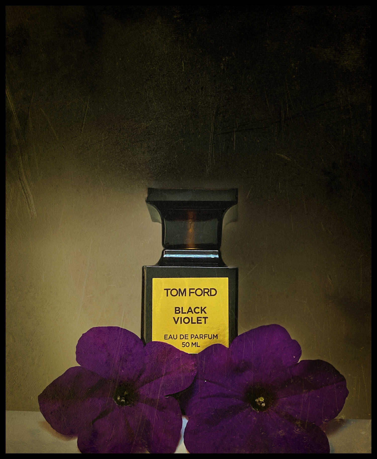 Black Violet Tom Ford Parfum Un Parfum Pour Homme Et Femme 2007 Black Violet Tom Ford Parfum Un Parfum Pour Homme Et Femme 2007