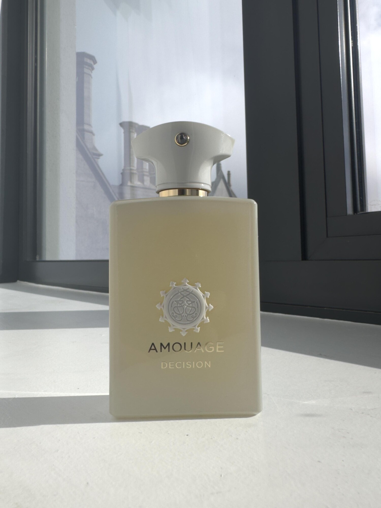 decision-amouage-parfum-un-nouveau-parfum-pour-homme-et-femme-2025