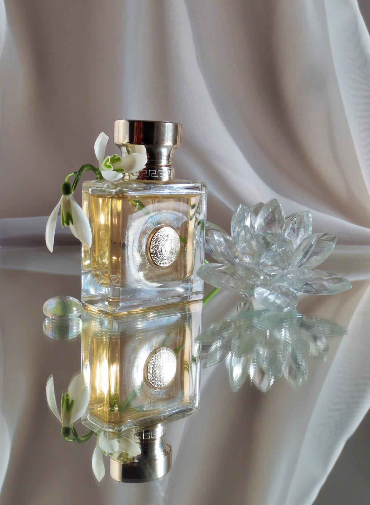 Versace Pour Femme Versace parfem - parfem za žene 2007
