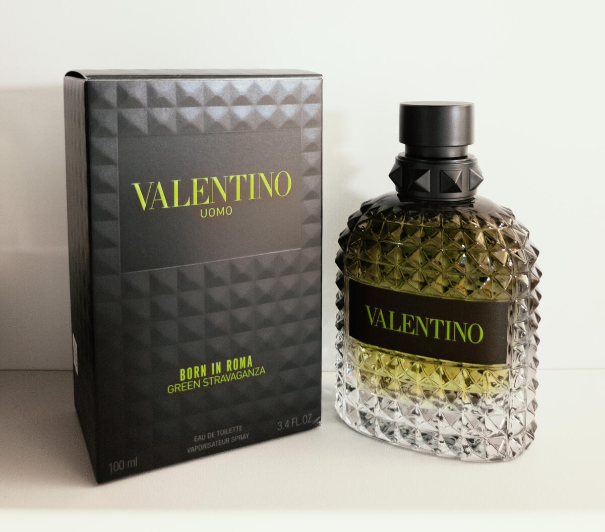 Valentino Uomo Born in Roma Green Stravaganza Valentino cologne - a new ...