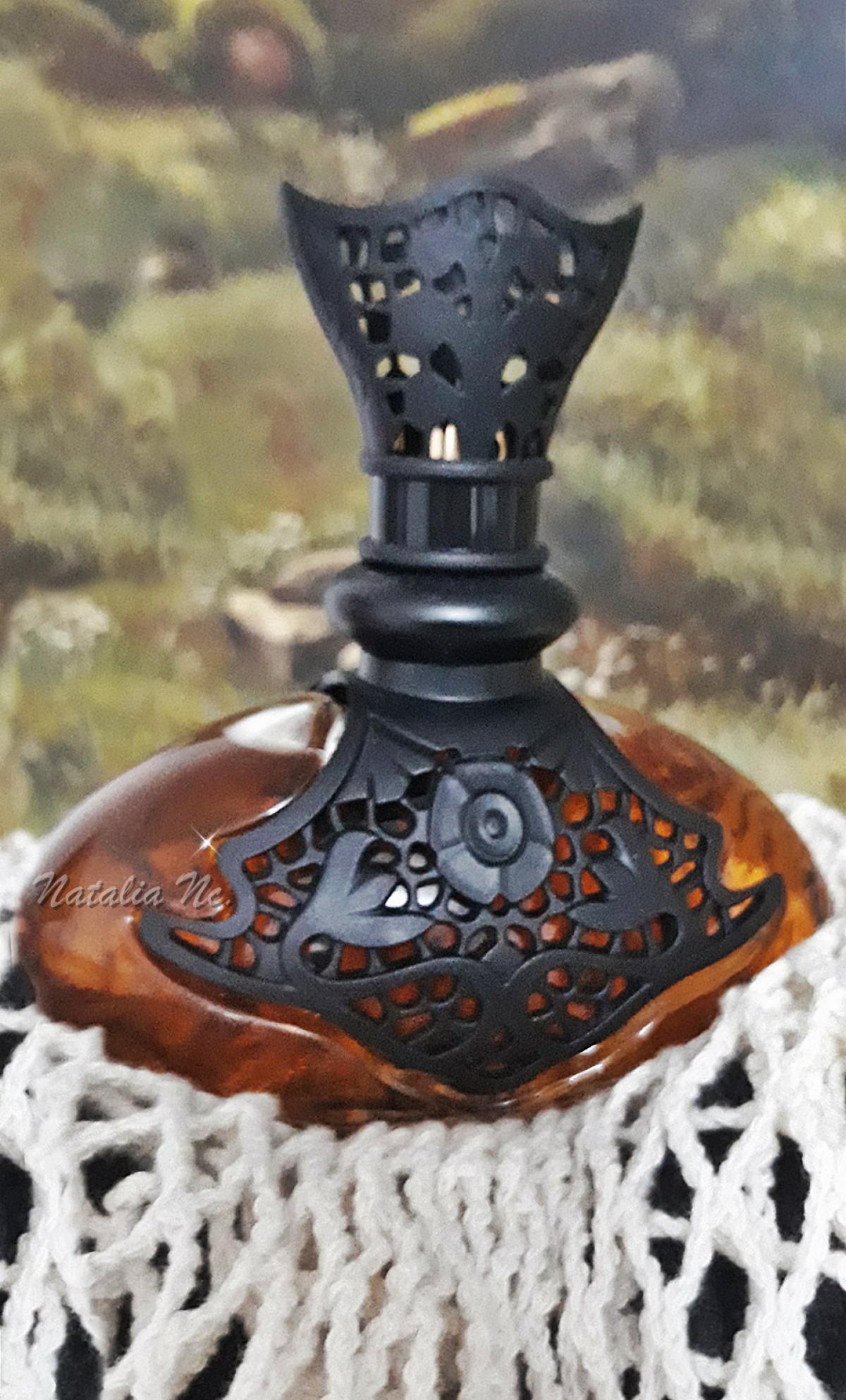 Guipure & Silk Jeanne Arthes perfume - a fragrance for women