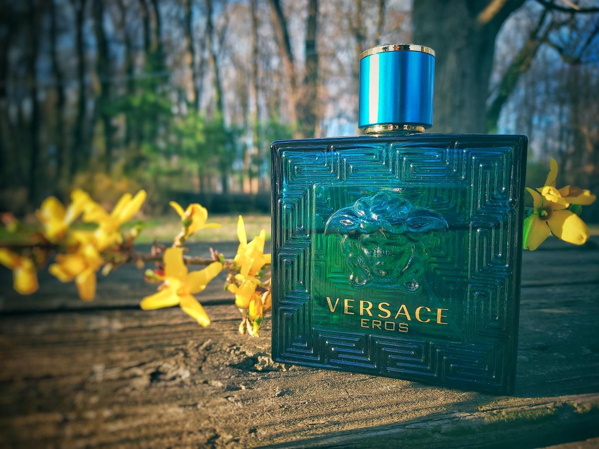 Versace eros тестер 100 ml. Versace eros fragrantica. Versace eros black. Versace eros мужской. Versace eros flame как отличить подделку.