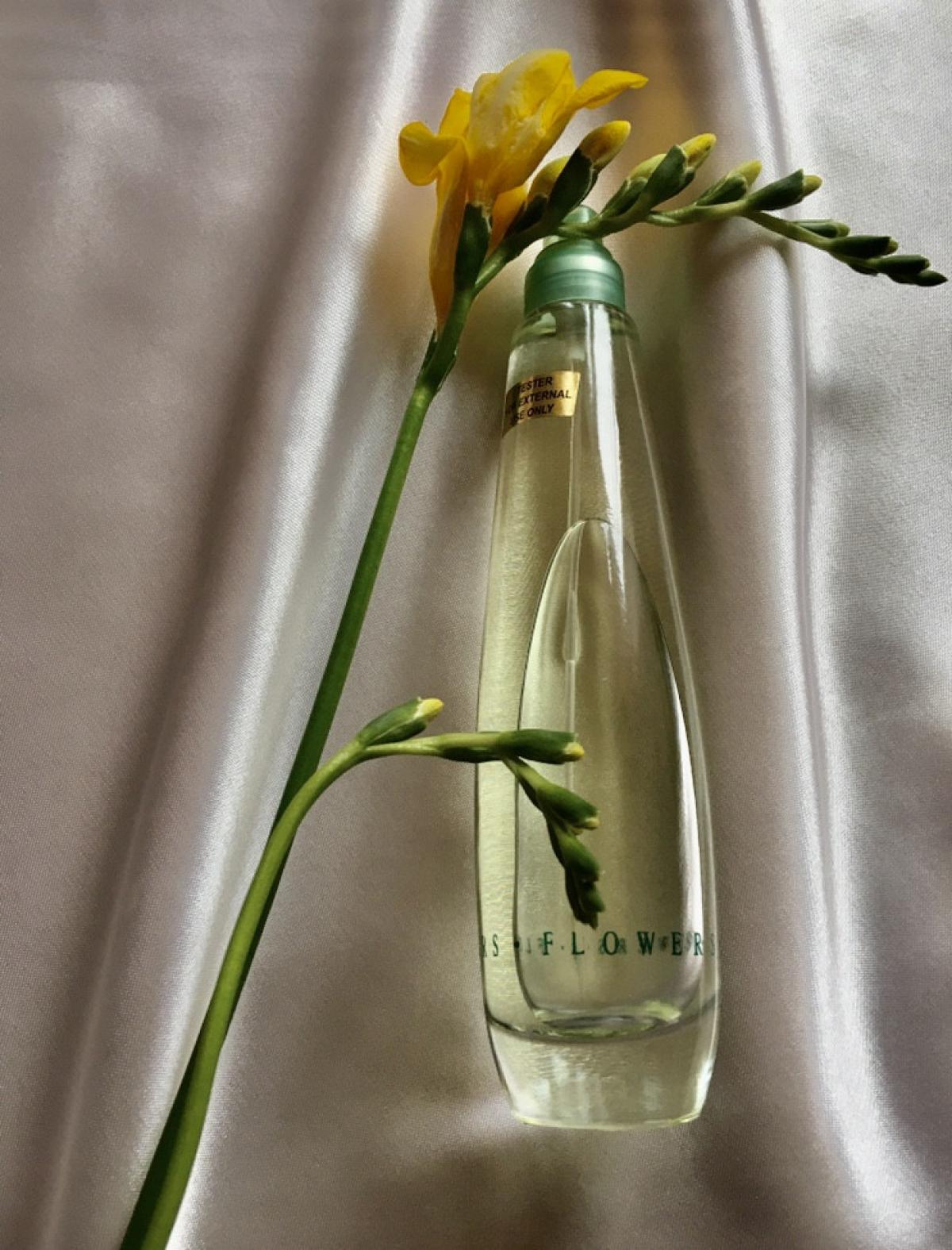 Flowers Gilles Cantuel perfume a fragrance for women 2000