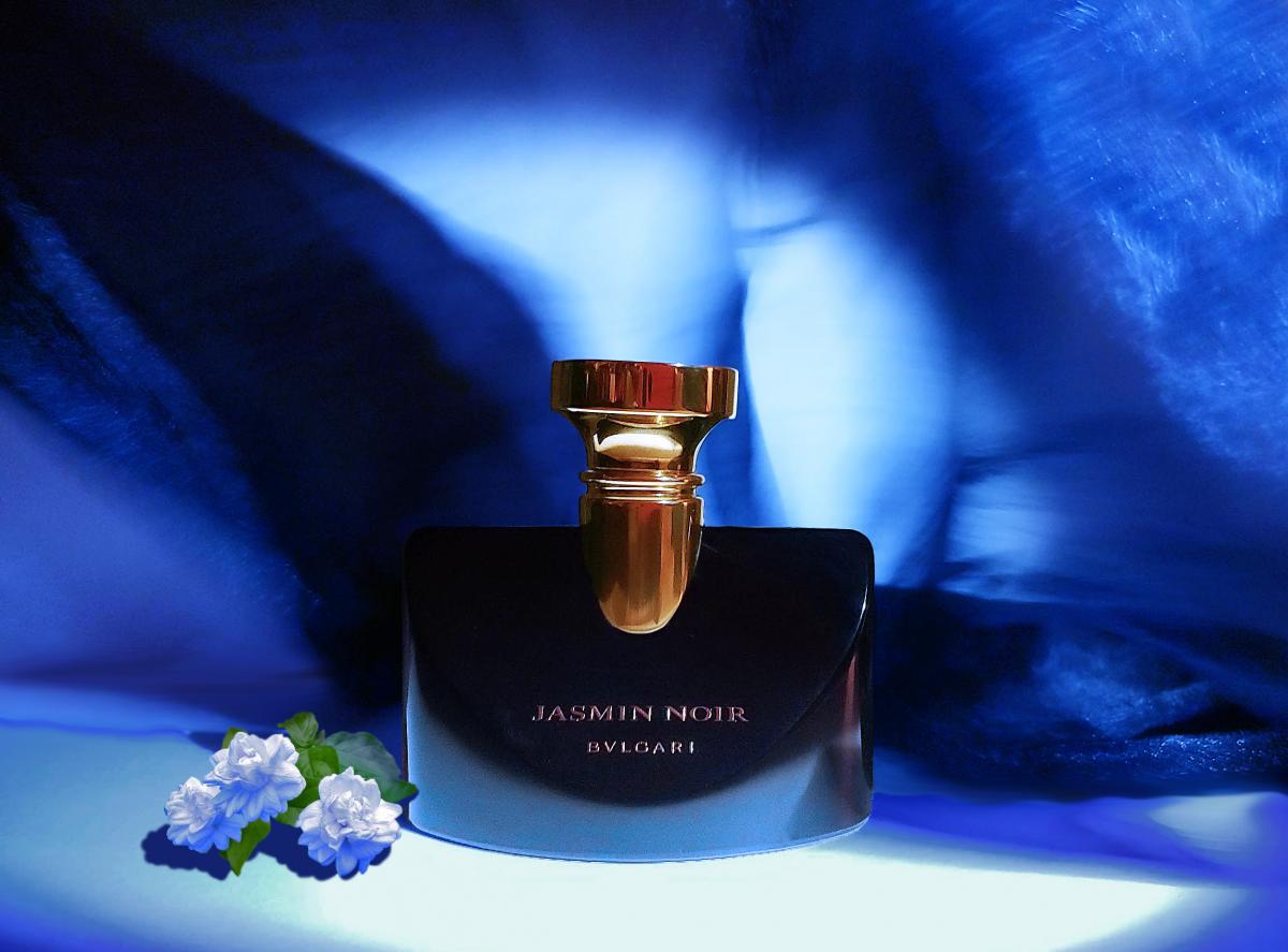 Стойкие шлейфовые мужские. Bvlgari parfume jasmin Noir. Bvlgari jasmin noire. Bvlgari jasmin Noir реклама.